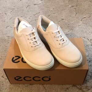 Ecco Cream Sneakers
